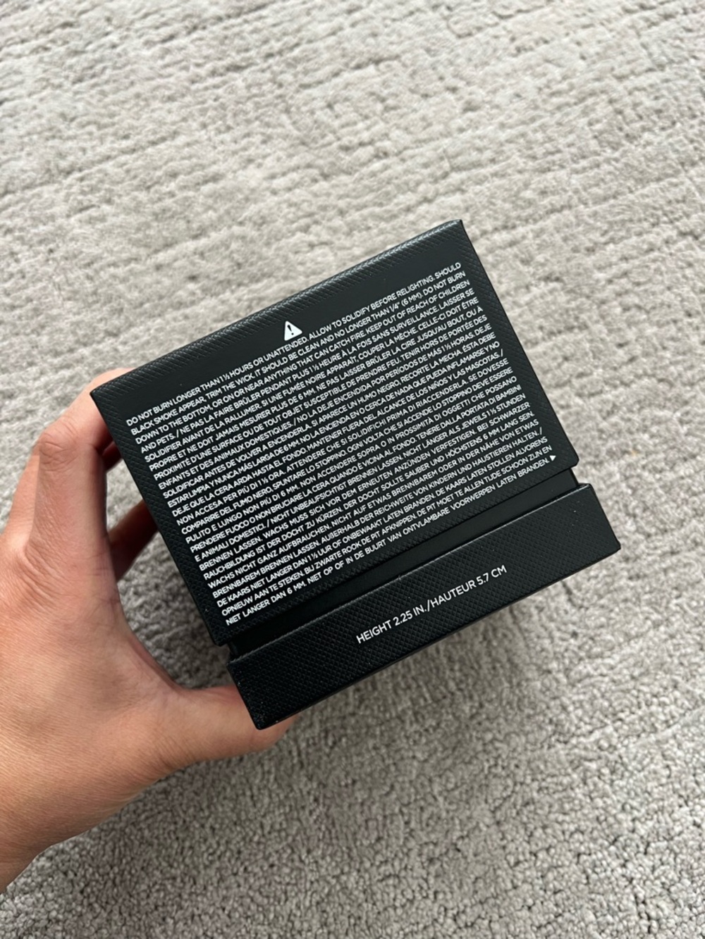 Tom Ford Black Candle with White Label - Picture 12 of 16